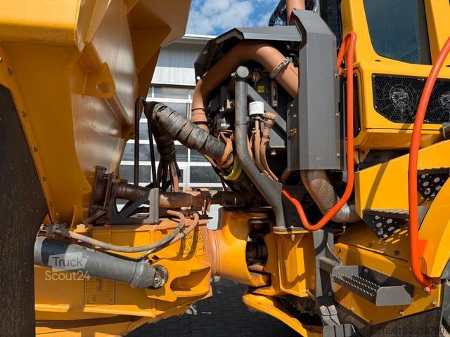 Altro VOLVO A25G Dumper 9.564 h Baujahr 2021
