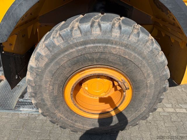 Altro VOLVO A25G Dumper 9.564 h Baujahr 2021