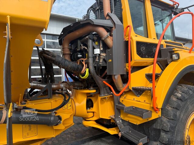 Annan VOLVO A25G Dumper 9.707 h Baujahr 2021