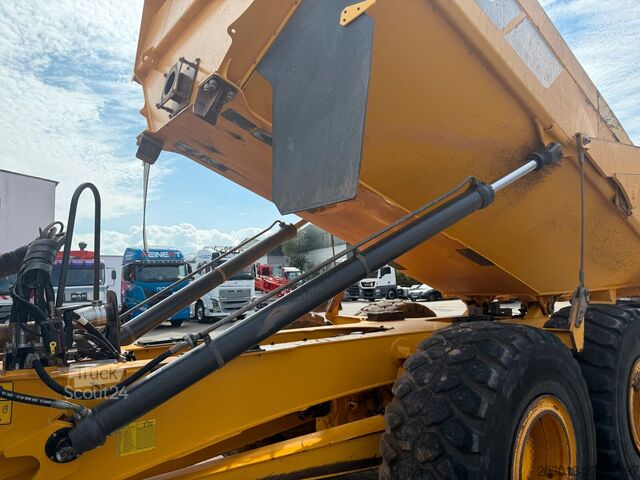 Annan VOLVO A25G Dumper 9.707 h Baujahr 2021