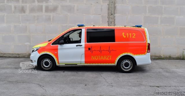Samochód strażacki MERCEDES-BENZ Vito 4x4 Notarzt Einsatzfahrzeug NEF