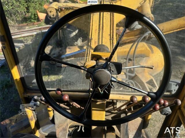 Niveleuse Nordverk 130 HVT grader w/ extra tires on rim. WATCH VIDEO.