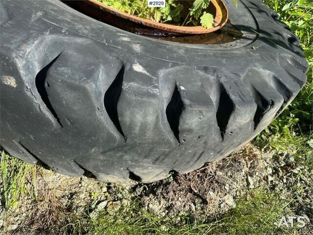 Niveleuse Nordverk 130 HVT grader w/ extra tires on rim. WATCH VIDEO.