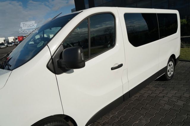 Minibus RENAULT TRAFIC III / BUS / 9 MIEJSC / 90 TYS KM / PIERWS