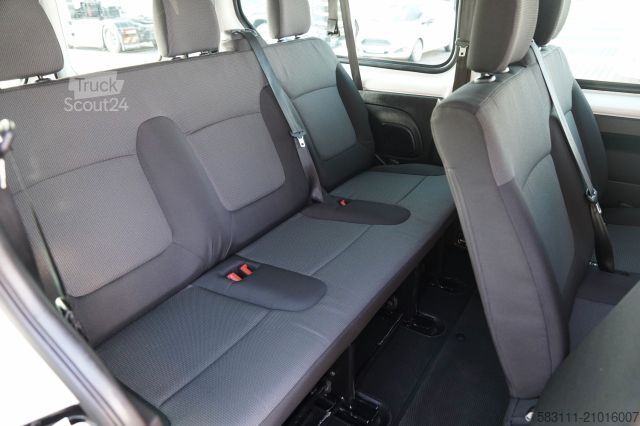 Minibus RENAULT TRAFIC III / BUS / 9 MIEJSC / 90 TYS KM / PIERWS