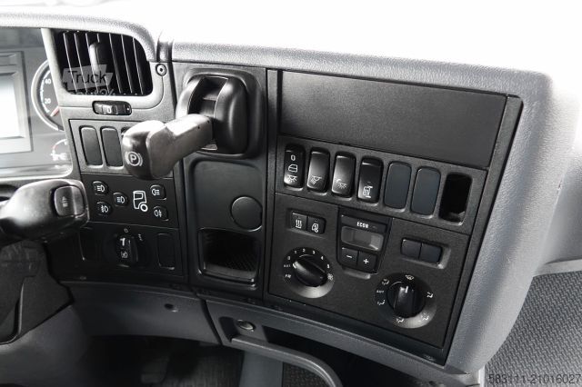 Standard tractor unit SCANIA G 450 / RETARDER / NISKA KABINA /  SPROWADZONA 