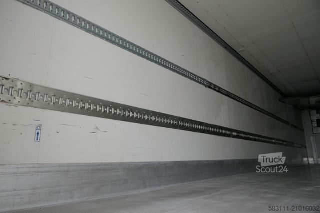 Rashladna poluprikolica KRONE KKRONE / CH?ODNIA / CARRIER VECTOR 1950 MT / BI