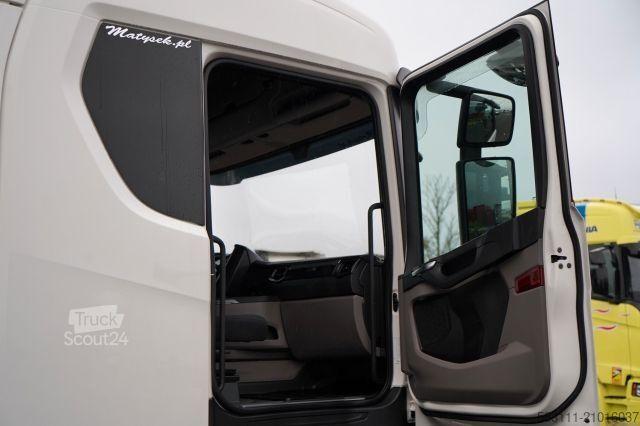 Standard tractor unit SCANIA R 450 / RETARDER / NISKA KABINA / 