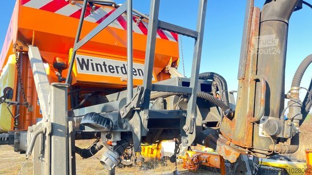 Autre  Streuer 4m3+1700 Liter Pietsch IMSSN Bj.2015