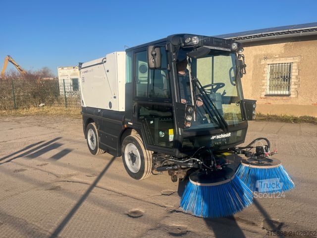 Aangepaste bestelwagen SCHMIDT Swingo 200+ Kehrmaschine Sweeper