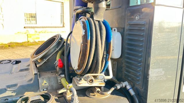 Aangepaste bestelwagen SCHMIDT Swingo 200+ Kehrmaschine Sweeper