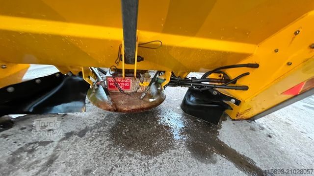 Landbouwmachine SCHMIDT Selbstladestreuer 2,6 m3 Winterdienst Streuer
