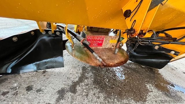 Landbouwmachine SCHMIDT Selbstladestreuer 2,6 m3 Winterdienst Streuer