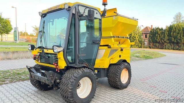 Fourgon personnalisé MULTICAR Multihog MH90 4x4 /Winterdienst