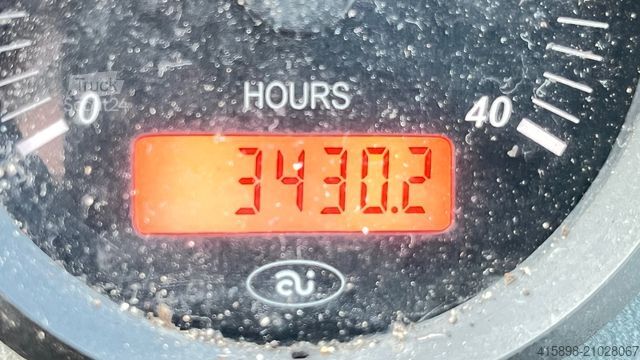 Fourgon personnalisé MULTICAR Multihog MH90 4x4 /Winterdienst