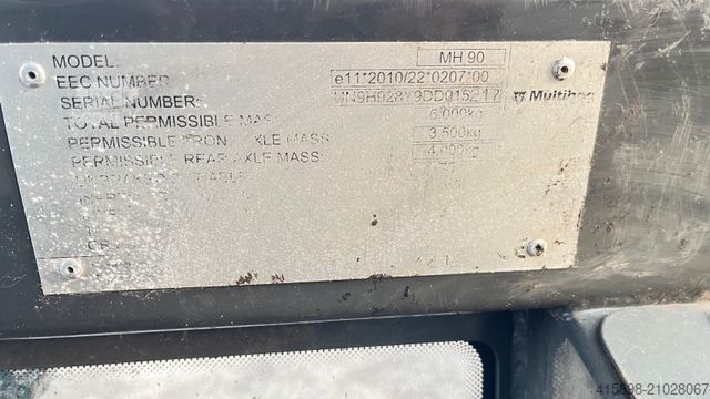 Fourgon personnalisé MULTICAR Multihog MH90 4x4 /Winterdienst