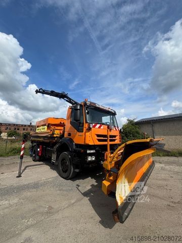 Autre IVECO 190-360 Trakker 4x4 Kran/ Schneeschild+ Streuer