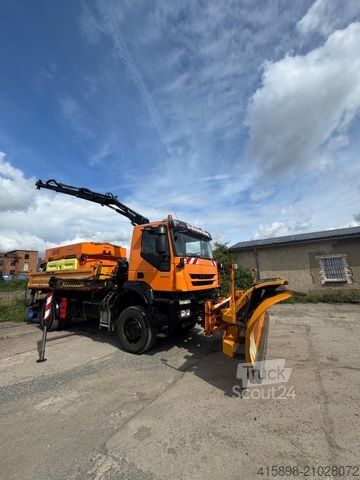 Autre IVECO 190-360 Trakker 4x4 Kran/ Schneeschild+ Streuer