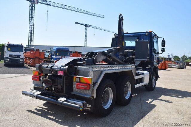 Sistema a braccio con gancio DAF CF 530