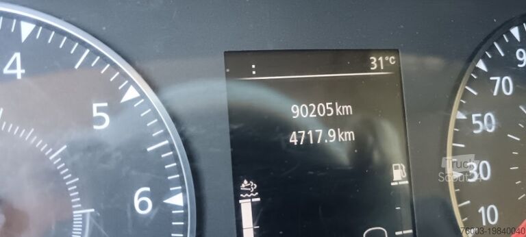 φορτηγό με κιβώτιο Renault Master Klubb KL32 - 12,5 m, 120 kg