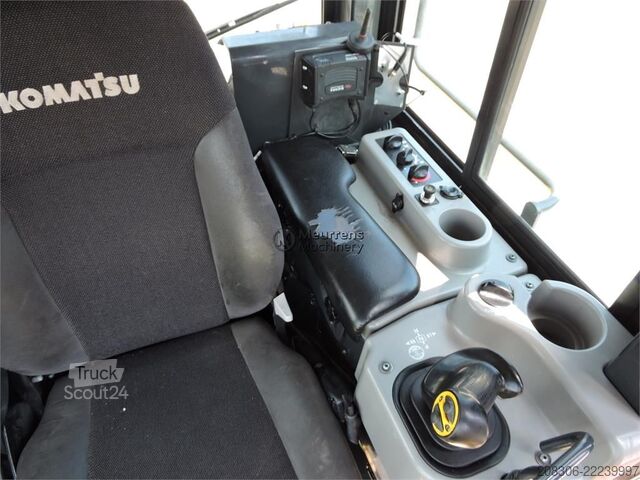 Silniční válec KOMATSU D61PXI-24 + GPS