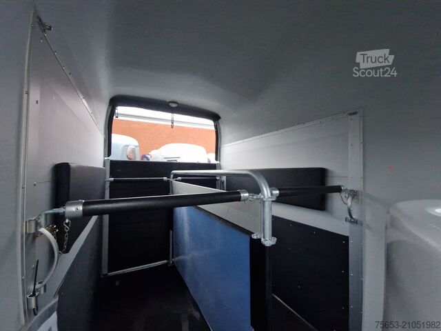 Horse transport trailer Cheval Liberté Alu Pferdeanhänger Origin Sattelkammer
