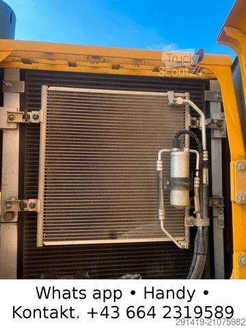 Pásové rýpadlo VOLVO EC 180 CL Bagger Bj 2010