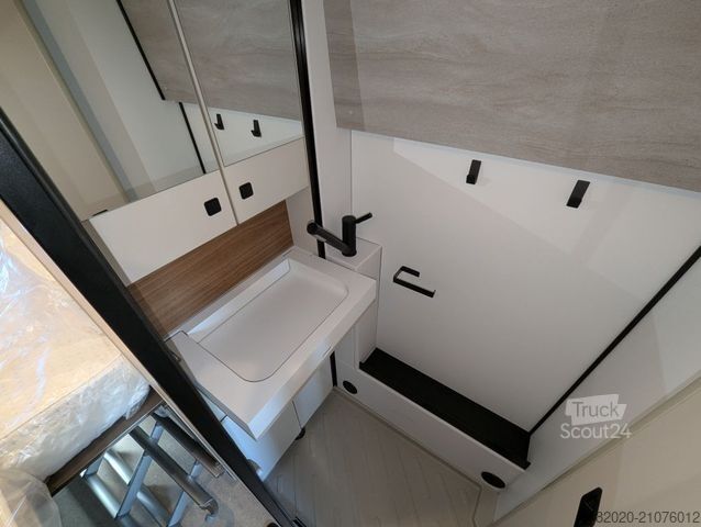 Τροχόσπιτο αυτοκινούμενο BÜRSTNER Habiton HM 6.0 AUTOMATIK,17 ZOLL AUFSTELLDACH