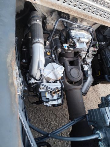 Standard SZM MERCEDES-BENZ Actros 5 Streamspace 2-Achser SZM 1845 4x2 LS