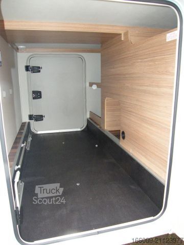 Polointegrovaný karavan WEINSBERG CaraCompakt 600 MEG Pepper  Mod.2026