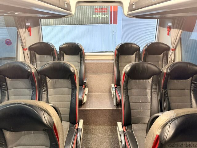 Tūrisma autobuss VAN HOOL TX17 Acron | Panorama-Glasdach