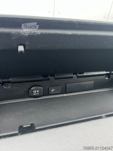 Komercijalno vozilo sa visokim krovom MERCEDES-BENZ Sprinter 316 MIXTO KLIMA MBUX KAMERA WEBASTO