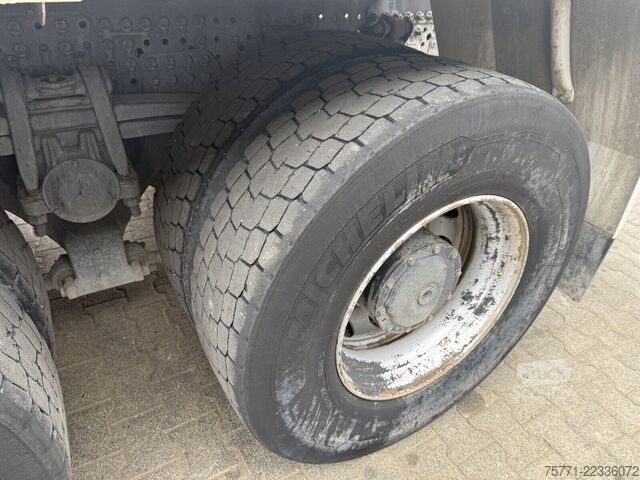 Míchaeka na beton Mercedes-Benz AROCS 3340 8x4 EURO6 BETONOMIESZARKA PUTZMEISTER