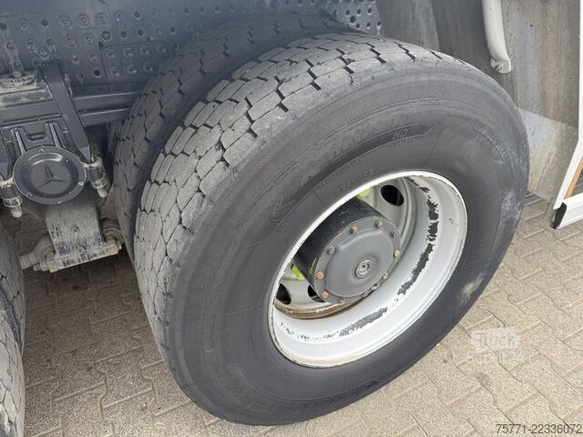 Míchaeka na beton Mercedes-Benz AROCS 3340 8x4 EURO6 BETONOMIESZARKA PUTZMEISTER