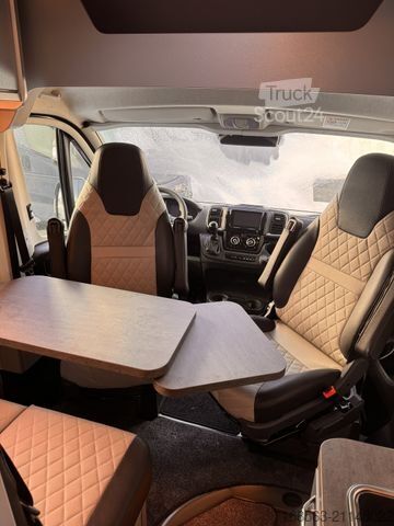 Τροχόσπιτο αυτοκινούμενο WEINSBERG CaraBus GREY 600 ME EDITION "FIRE" LP 69.721¤