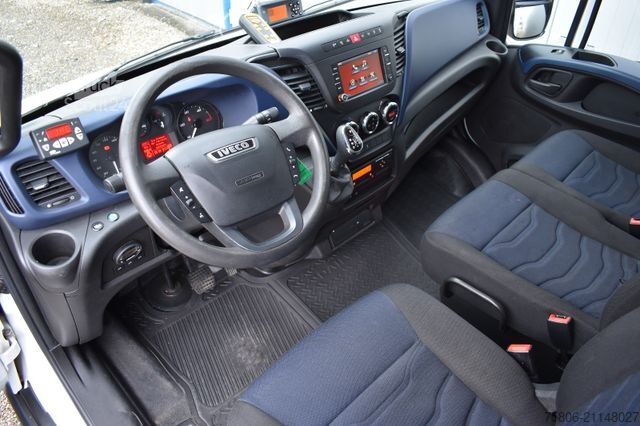 Koelwagen met geïsoleerde laadbak IVECO 70C18 Daily 3Sitze LBW Carrier