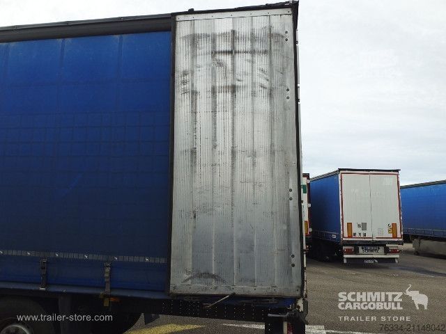 Semi-reboque aberto com lona Schmitz Cargobull Semitrailer Curtainsider Standard
