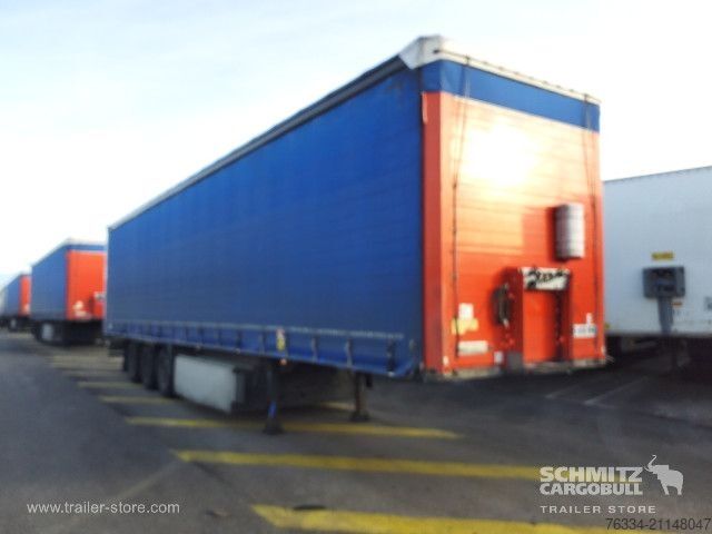 Semi-reboque aberto com lona Schmitz Cargobull Semitrailer Curtainsider Standard