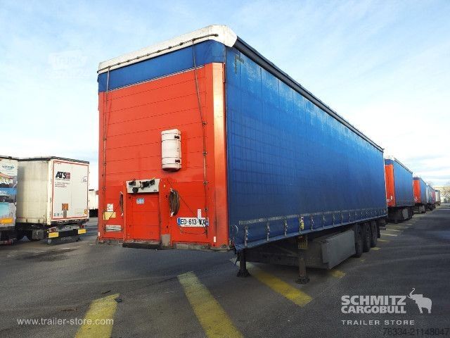 Semi-reboque aberto com lona Schmitz Cargobull Semitrailer Curtainsider Standard