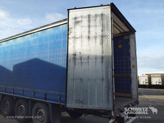 Semi-reboque aberto com lona Schmitz Cargobull Semitrailer Curtainsider Standard
