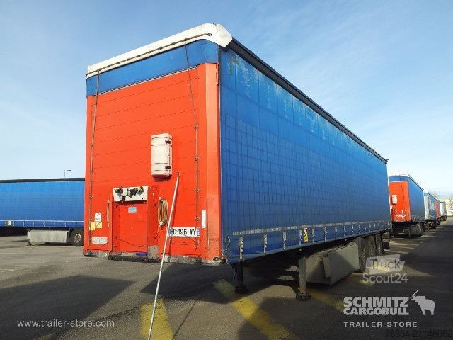 Semi-reboque aberto com lona Schmitz Cargobull Semitrailer Curtainsider Standard Hayon