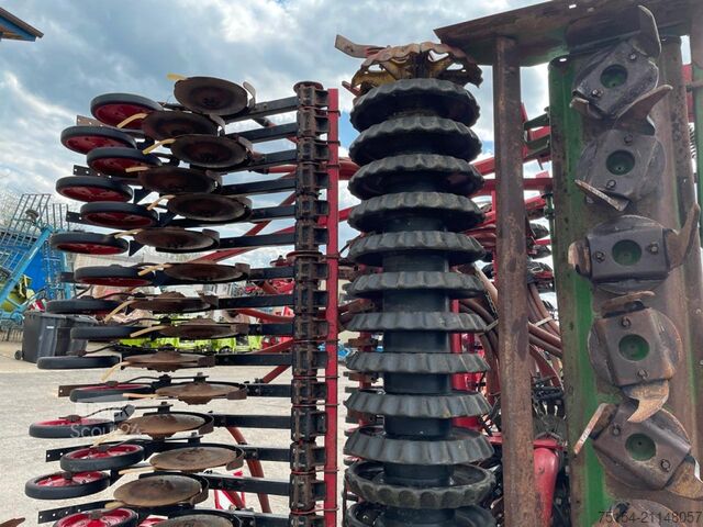 Seed drill Horsch Pronto 6KE mit Amazone KG6000-2