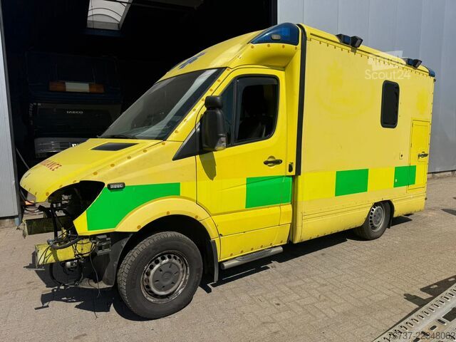 سيارة إسعاف Mercedes-Benz Sprinter 318 **NO ENGINE - NO GEARBOX**