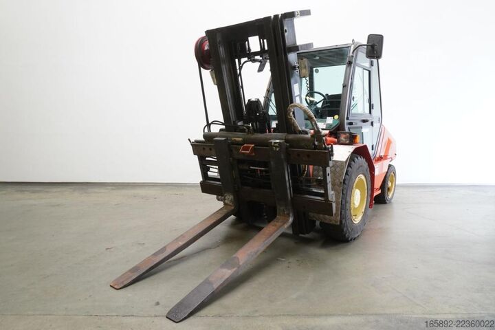 Terenski viljuškar Manitou MSI 50