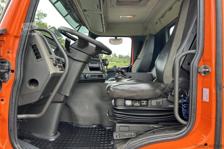 Billenőplatós teherautó Volvo FM-420 Gigant / Swiss-Vehicle