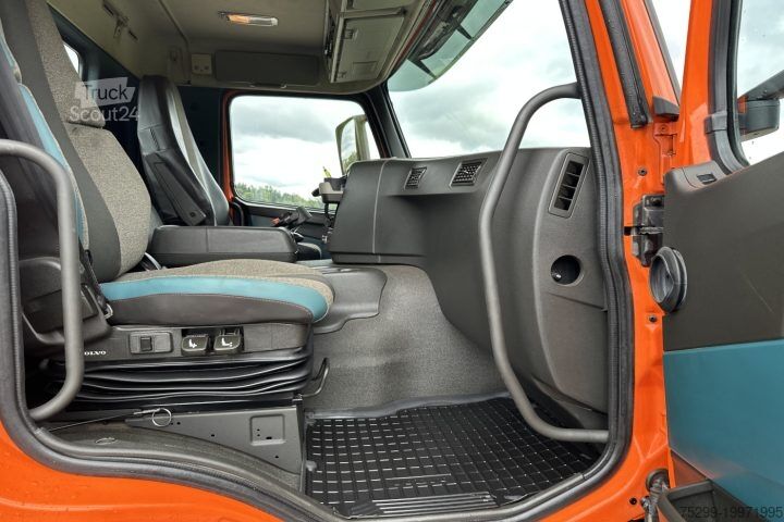 Billenőplatós teherautó Volvo FM-420 Gigant / Swiss-Vehicle