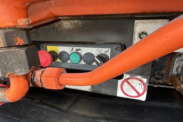 Billenőplatós teherautó Volvo FM-420 Gigant / Swiss-Vehicle