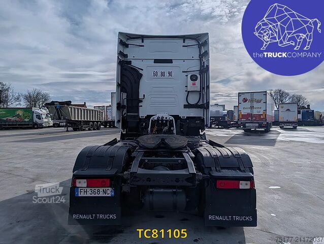 Estándar-SZM Renault T 520