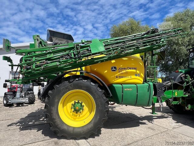 Pesticidsprøjte John Deere M740i 27/18m Gestänge