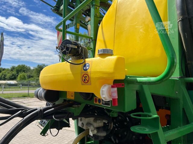 Pesticidsprøjte John Deere M740i 27/18m Gestänge